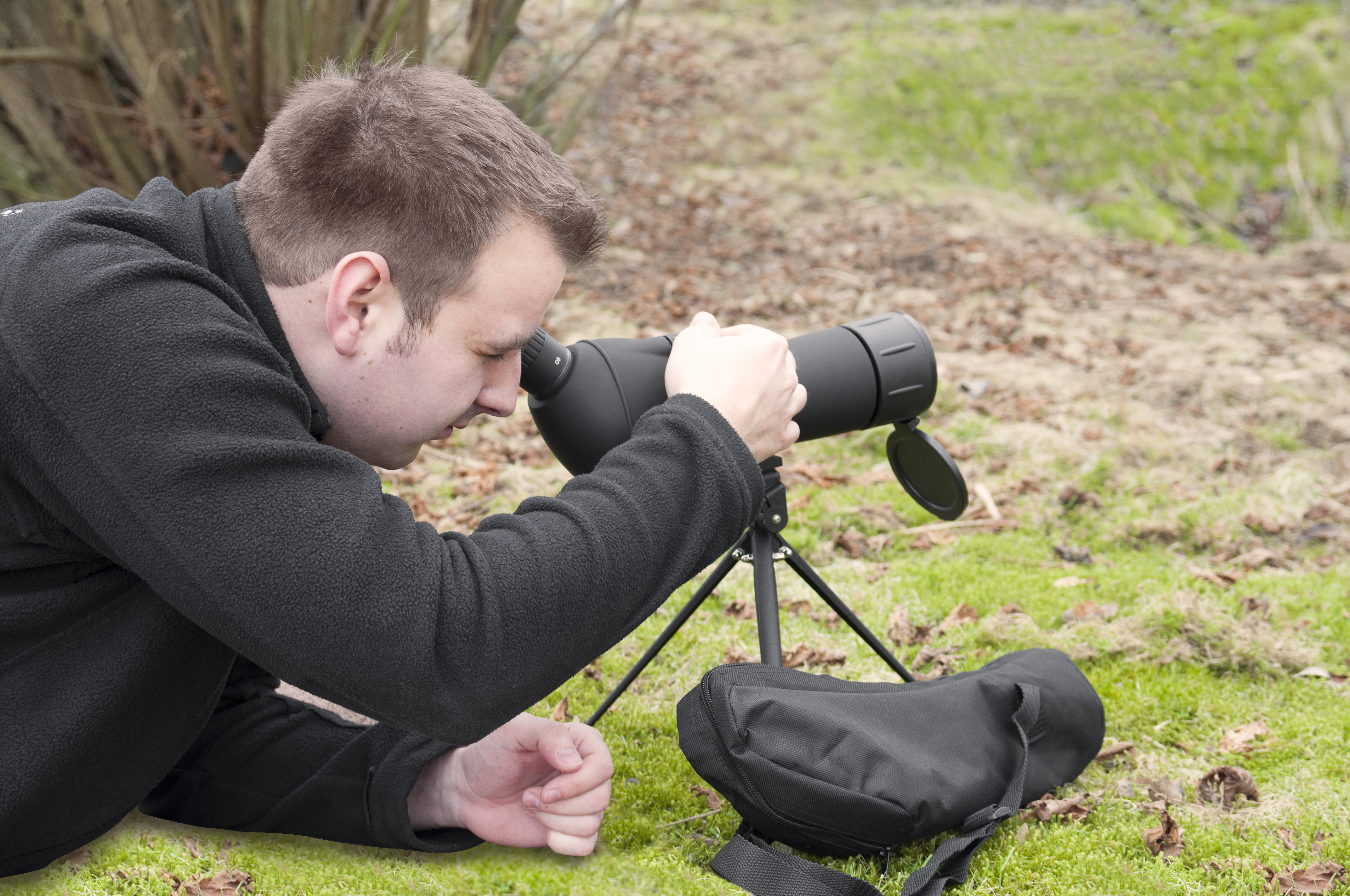 ZOOM spotting scope with table tripod