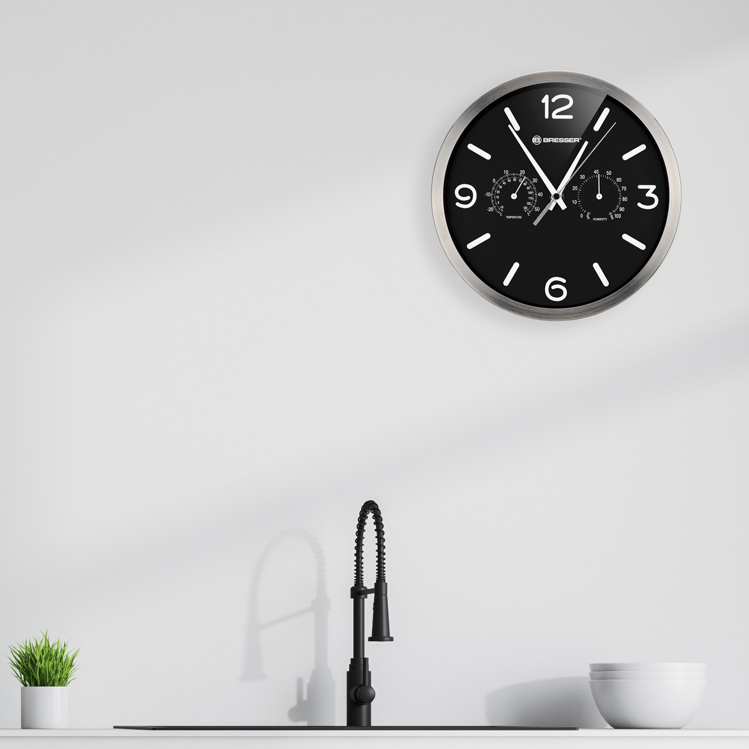 BRESSER MyTime DCF Thermo-/ Hygro- wall clock 25cm